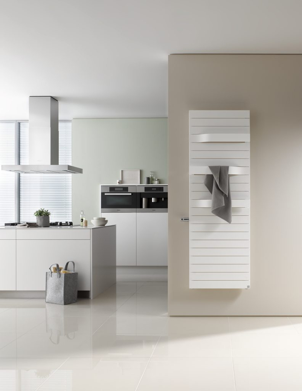 Těleso koupelnové designové Kermi Tabeo-V ventil vlevo 1437 x 500 mm, 767 W, stříbrné